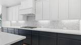 1909 Greenwich Lane - Photo 9