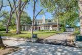 1414 Mistletoe Drive - Photo 3