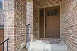 555 Waterloo Drive - Photo 3