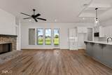 319 Newport - Photo 12
