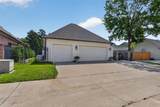 1042 Winterberry Lane - Photo 32