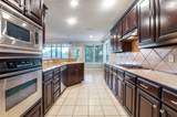 10400 Vintage Drive - Photo 2