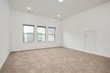 2813 Walker Way - Photo 11