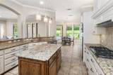 2000 Fair Oaks Lane - Photo 10