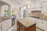 2000 Fair Oaks Lane - Photo 11