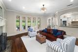 2000 Fair Oaks Lane - Photo 9
