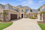 1320 Lakeview Drive - Photo 4