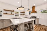 911 31st Street - Photo 11