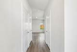 708 Hillcrest Boulevard - Photo 2