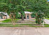 9000 Lone Oak - Photo 1