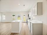 936 Holly Avenue - Photo 4