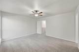 2702 Douglas Avenue - Photo 26