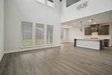 812 Woodview Court - Photo 8