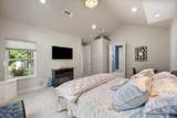 930 Waters Edge Drive - Photo 15