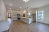 5208 Helmick - Photo 8