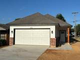 602 7TH Street - Photo 1