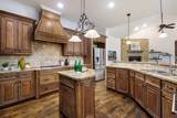 3606 Versailles Avenue - Photo 16