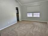 210 Windsor - Photo 12
