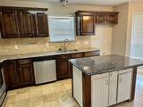 210 Windsor - Photo 8