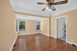 551 Broadmoor Boulevard - Photo 15