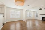 219 Briscoe Boulevard - Photo 4