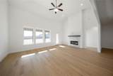 316 Symphony Avenue - Photo 5