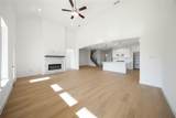 316 Symphony Avenue - Photo 6