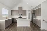 2526 Campden Mews - Photo 12