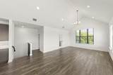 2526 Campden Mews - Photo 19