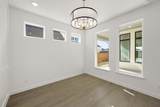 4728 Hawthorn Hills Lane - Photo 18