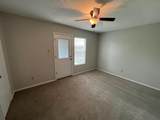 4919 Lovell Avenue - Photo 9
