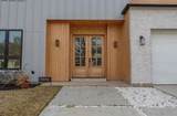 5836 Kenwood Avenue - Photo 3