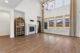 1421 Valor Way - Photo 4