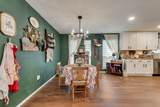 905 Colonial - Photo 3