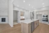 1304 Periwinkle Drive - Photo 4