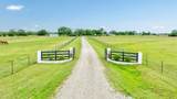 3781 Fm 151 - Photo 4