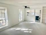5212 Fleetwood Oaks Avenue - Photo 3