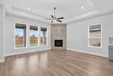 522 Wisteria Street - Photo 3