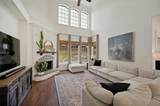 500 Castlewood Drive - Photo 3