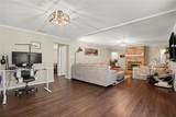 325 Clary Drive - Photo 3