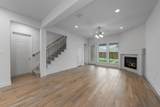 3033 Elmwood Street - Photo 9