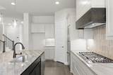 708 Splendor - Photo 14
