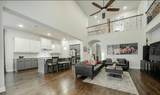 944 Highpoint Way - Photo 7