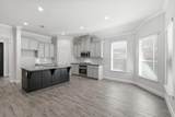 717 10th Street - Photo 8
