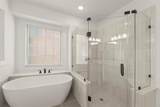 12814 Meadow Glen - Photo 18