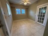 935 Elmwood Street - Photo 29