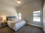 350 Devonshire Drive - Photo 32