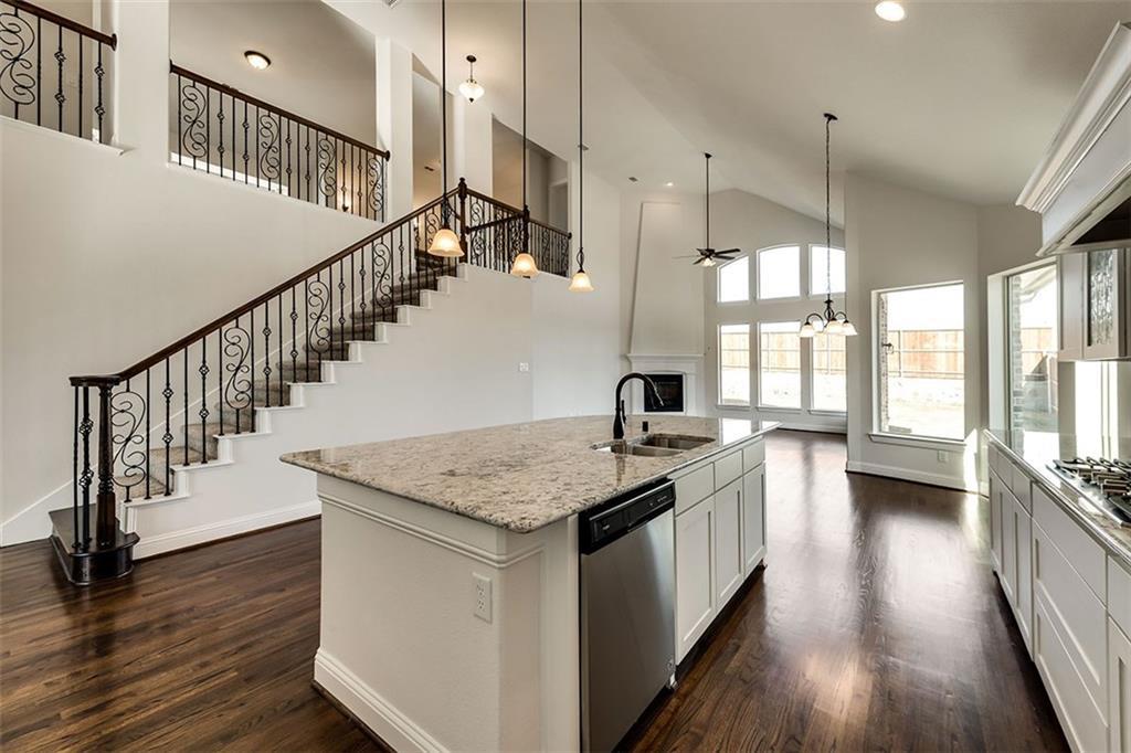 7704 Choctaw Lane - Photo 1