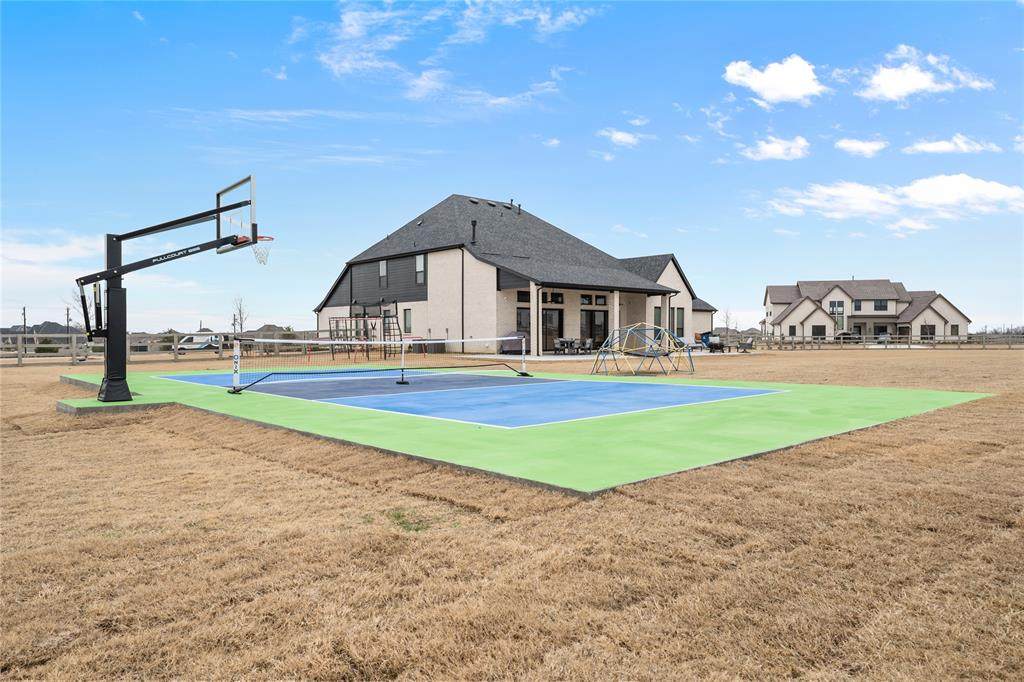 2506 Grandview Lane - Photo 1