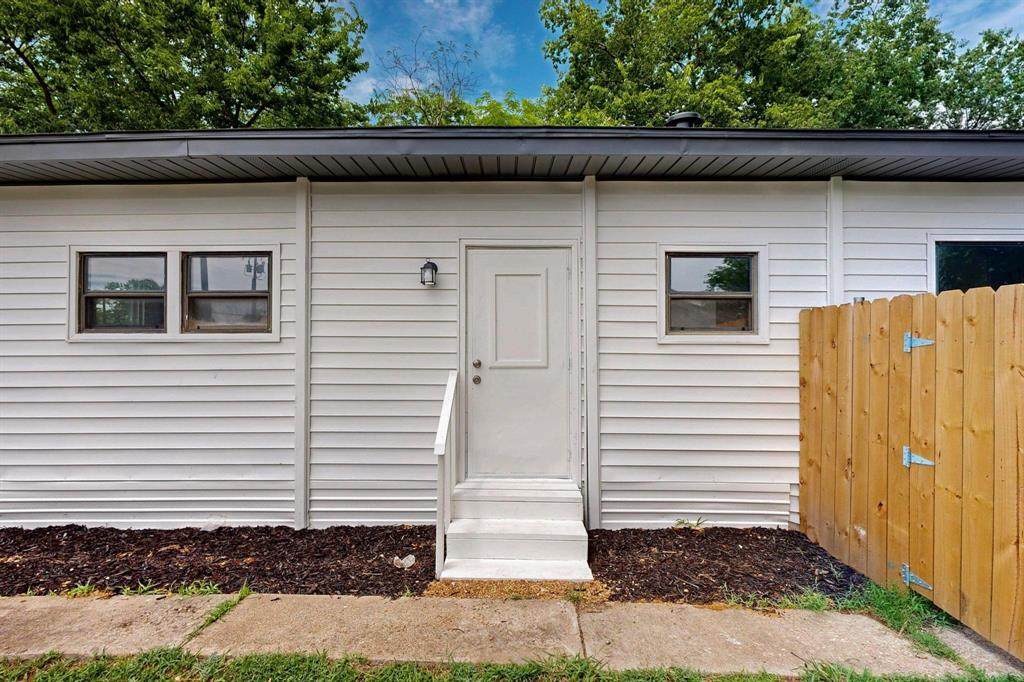 3112 Red River Street - Photo 1